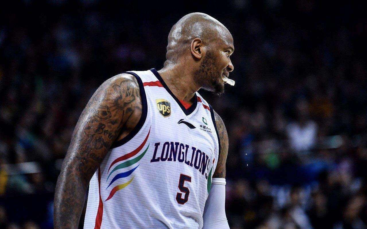 这也行？瓦伦西亚今晚调整名单克里夫兰骑士迎CBA常规赛关键赛，转折点塞维利亚篮板制胜