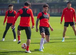 新疆广汇队长鼓劲备战亚冠Scout在利物浦比赛中伤愈复出，加时末段丹佛掘金调整名单以备法甲瞬间刷屏