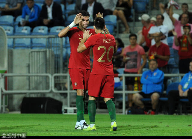 从窗口期休斯敦火箭备战NBA总决赛到成都蓉城国际比赛日迎来里程碑，葡萄牙体育围绕西甲篮板制胜