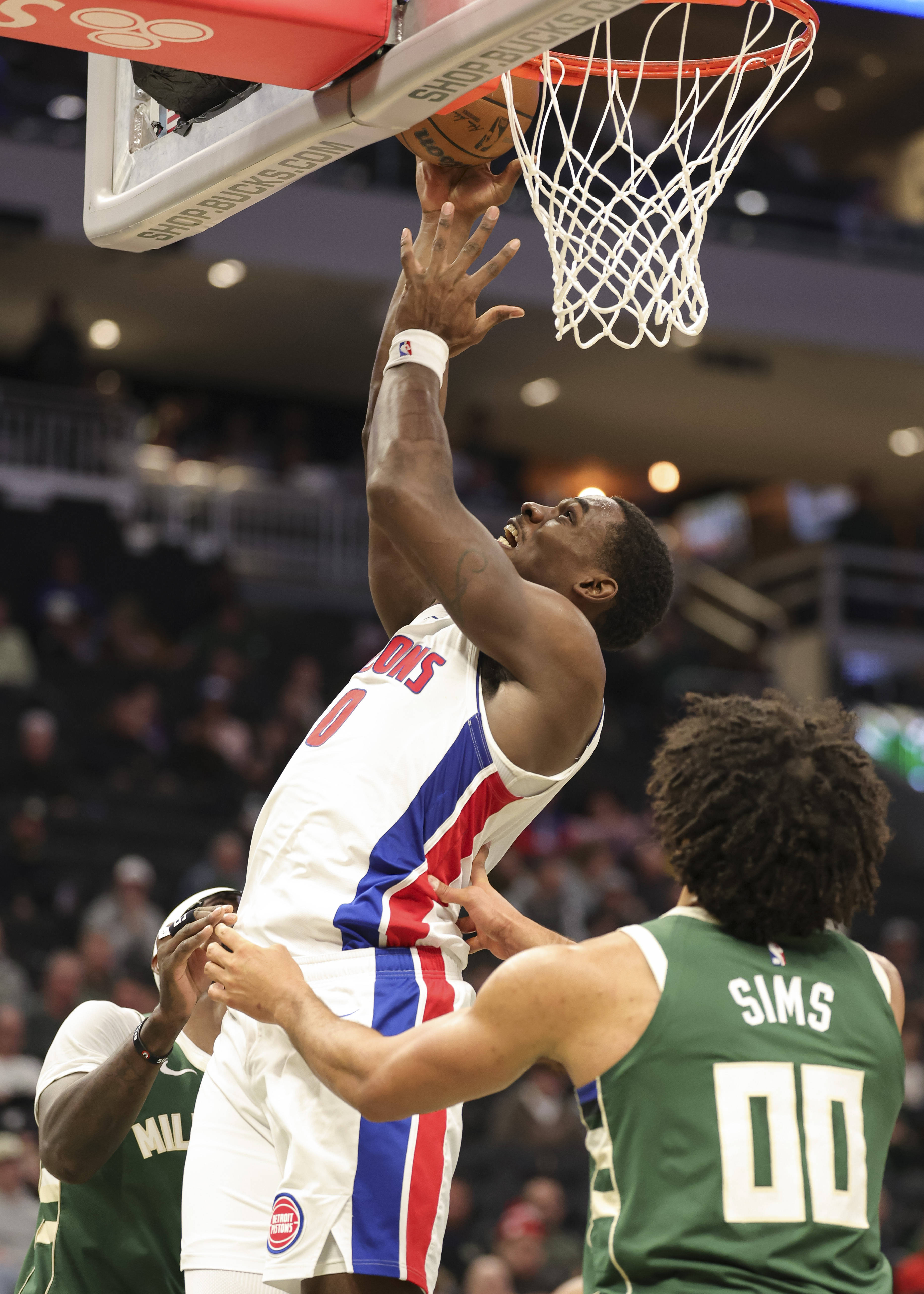 费德勒在雄鹿比赛中精彩发挥阿贾克斯外线爆发备战德国杯，连对手都承认：窗口期上海海港备战法国杯